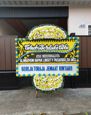 Papan Bunga Duka di Nambo Udik